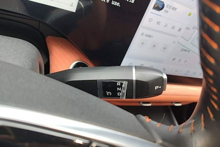 Used CHANGAN CS75 PLUS 2025 4th Generation 1.5T New Blue Whale Smart Luxury Edition Gear Lever