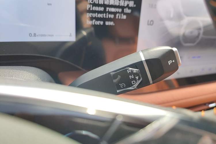 Used CHANGAN CS75 PLUS 2025 4th Generation 1.5T New Blue Whale Smart Flagship Version Gear Lever