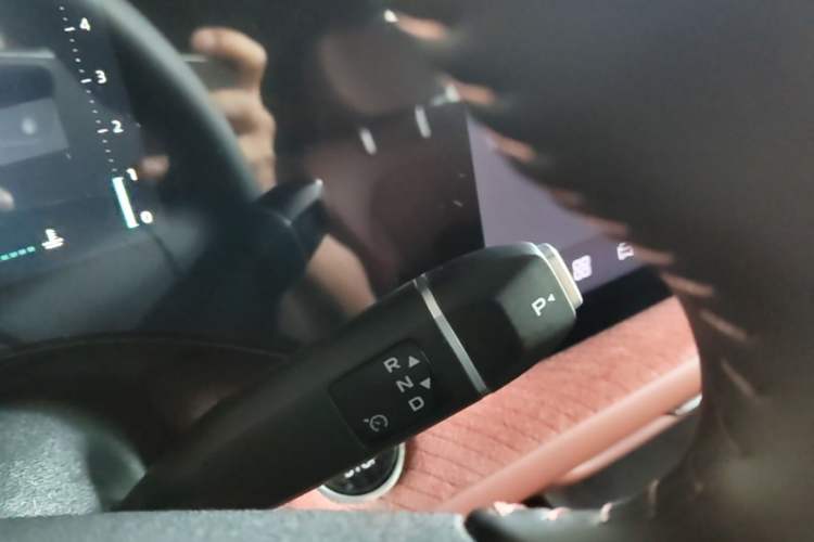 Used CHANGAN CS75 PLUS 2025 4th Generation 1.5T New Blue Whale Smart Luxury Edition Gear Lever