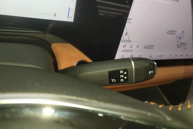 Used CHANGAN CS75 PLUS 2025 4th Generation 1.5T New Blue Whale Smart Luxury Edition Gear Lever