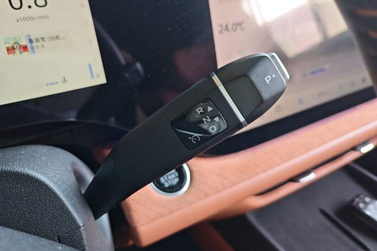 Used CHANGAN CS75 PLUS 2025 4th Generation 1.5T New Blue Whale Smart Flagship Version Gear Lever