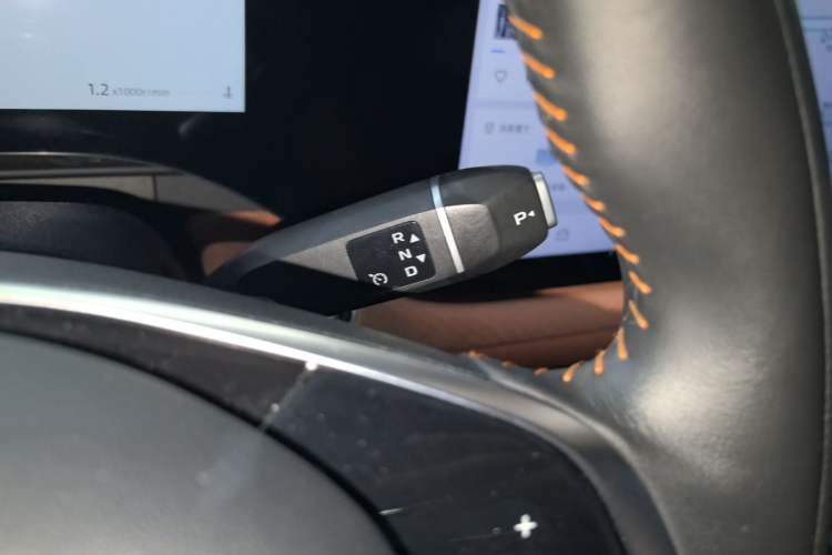 Used CHANGAN CS75 PLUS 2025 4th Generation 1.5T New Blue Whale Smart Luxury Edition Gear Lever