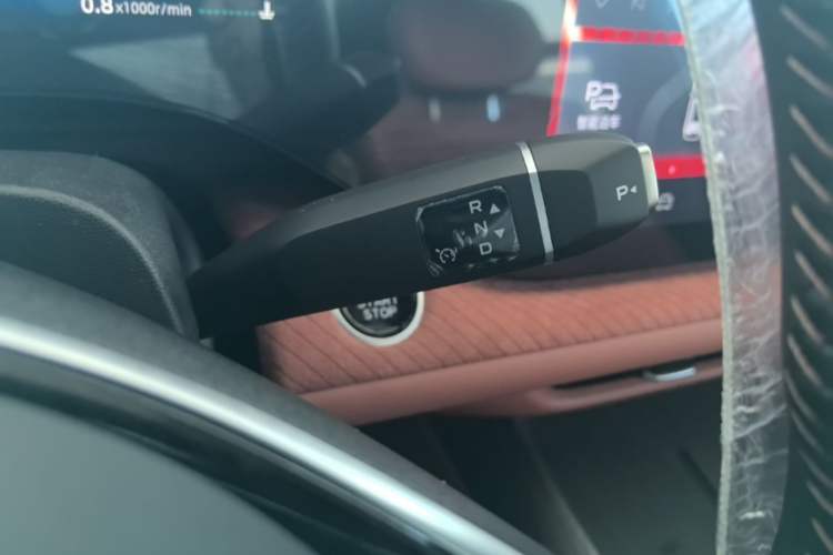Used CHANGAN CS75 PLUS 2025 4th Generation 1.5T New Blue Whale Smart Flagship Version Gear Lever