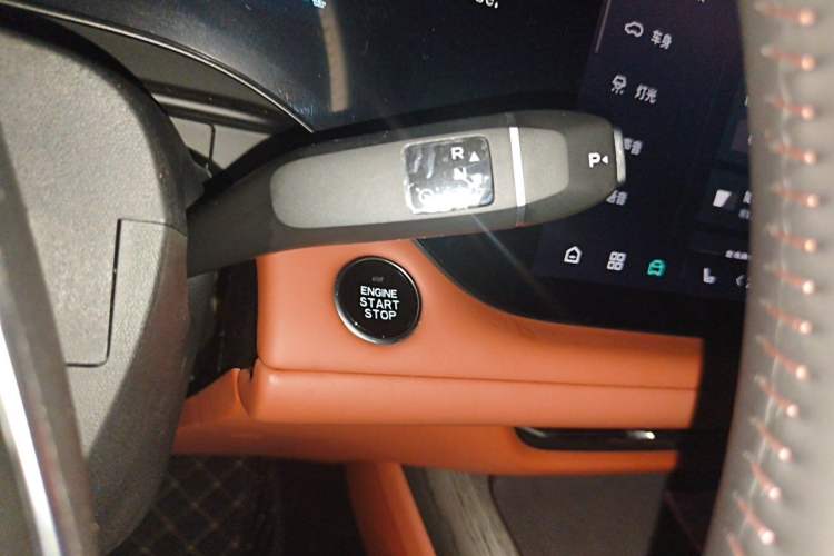 Used CHANGAN CS75 PLUS 2025 Model, 4th Generation 1.5T New Blue Whale Smart Excellence Version Gear Lever