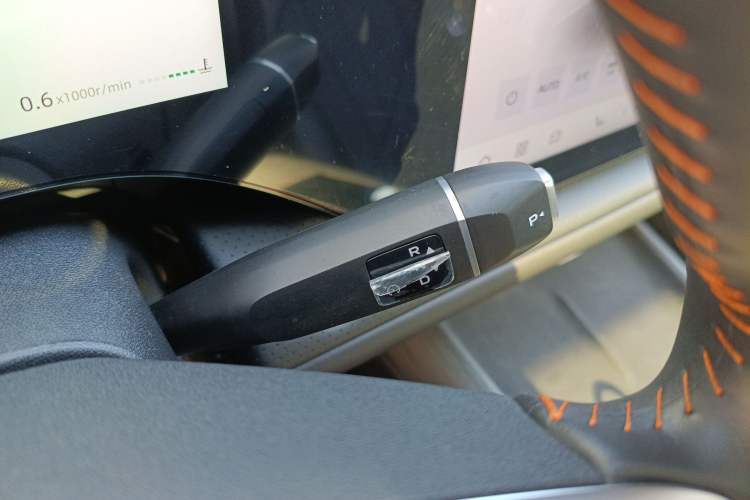 Used CHANGAN CS75 PLUS 2025 4th Generation UItra 2.0T New Blue Whale Smart Intelligent Powertrain Version Gear Lever