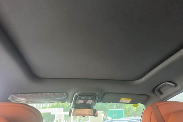 Used CHANGAN CS75 PLUS 2025 4th Generation 1.5T New Blue Whale Smart Flagship Version Headliner