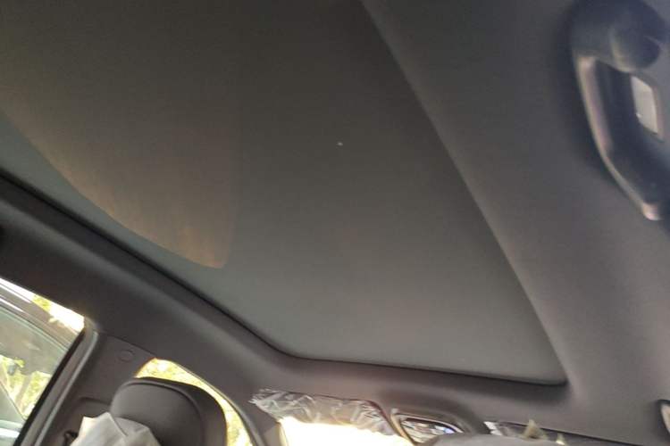 Used CHANGAN CS75 PLUS 2025 4th Generation 1.5T New Blue Whale Smart Luxury Edition Headliner
