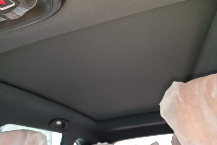 Used CHANGAN CS75 PLUS 2025 4th Generation 1.5T New Blue Whale Smart Luxury Edition Headliner