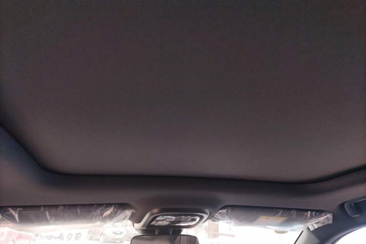 Used CHANGAN CS75 PLUS 2025 4th Generation UItra 2.0T New Blue Whale – Smart & Powerful Version Headliner
