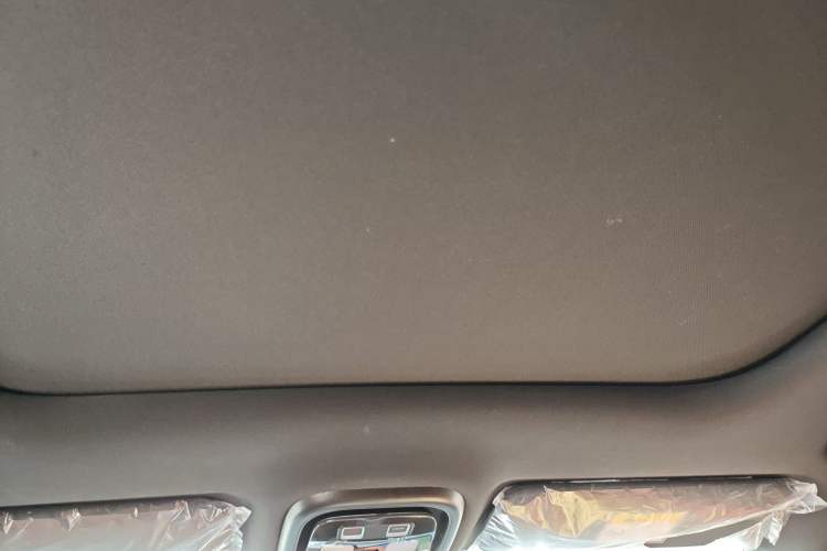 Used CHANGAN CS75 PLUS 2025 4th Generation 1.5T New Blue Whale Smart Flagship Version Headliner