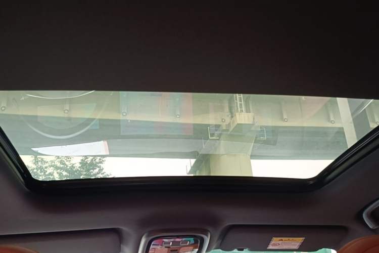 Used CHANGAN CS75 PLUS 2025 4th Generation UItra 2.0T New Blue Whale – Smart & Powerful Version Headliner