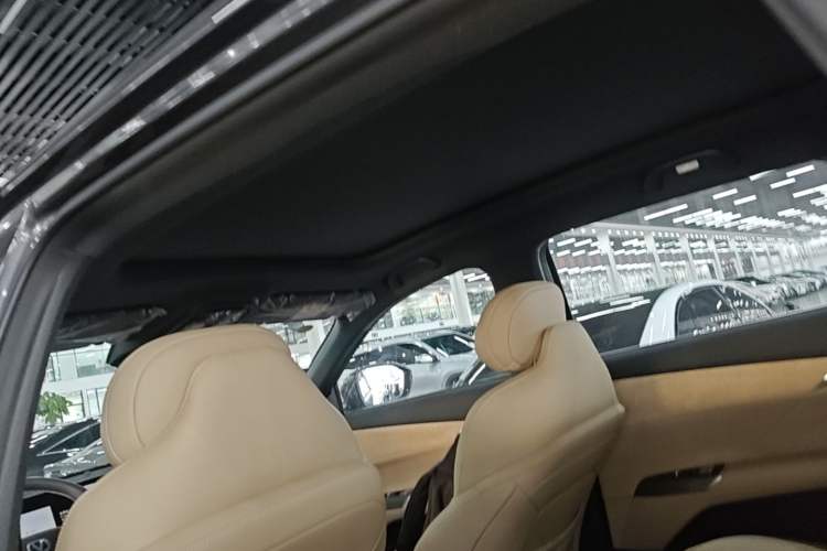 Used CHANGAN CS75 PLUS 2025 4th Generation UItra 2.0T New Blue Whale – Smart & Powerful Version Headliner