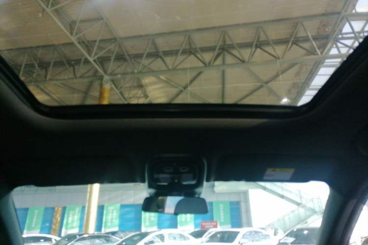 Used CHANGAN CS75 PLUS 2025 4th Generation 1.5T New Blue Whale Smart Luxury Edition Headliner