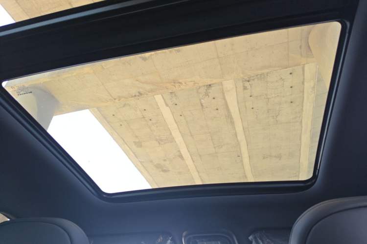Used CHANGAN CS75 PLUS 2025 4th Generation 1.5T New Blue Whale Smart Luxury Edition Headliner