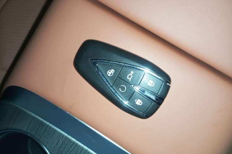 Used CHANGAN CS75 PLUS 2025 4th Generation 1.5T New Blue Whale Smart Flagship Version Interior 1