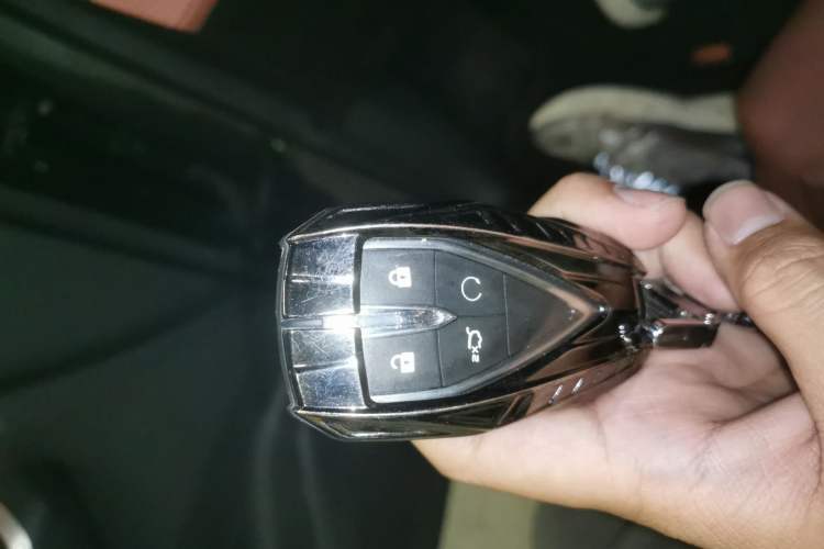 Used CHANGAN CS75 PLUS 2025 Model, 3rd Generation Champion Edition 1.5T Jinghang Version Interior 1
