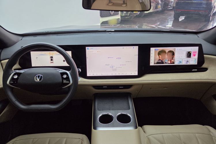 Used CHANGAN CS75 PLUS 2025 4th Generation 1.5T New Blue Whale Smart Luxury Edition Interior 1
