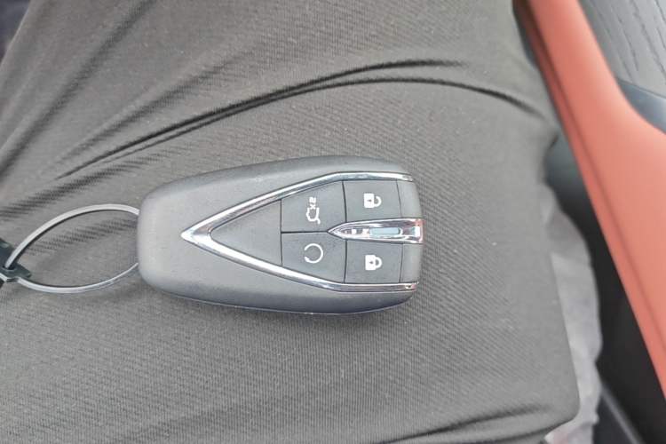 Used CHANGAN CS75 PLUS 2025 4th Generation 1.5T New Blue Whale Smart Luxury Edition Interior 1