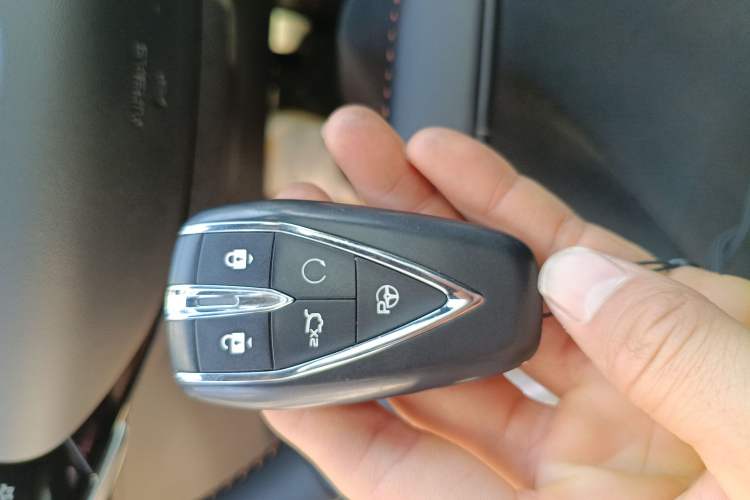 Used CHANGAN CS75 PLUS 2025 4th Generation UItra 2.0T New Blue Whale Smart Intelligent Powertrain Version Interior 1