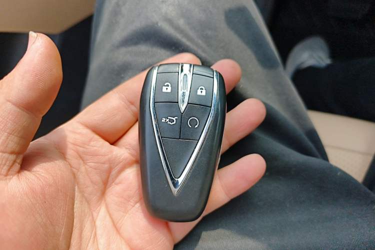 Used CHANGAN CS75 PLUS 2025 4th Generation 1.5T New Blue Whale Smart Luxury Edition Interior 1