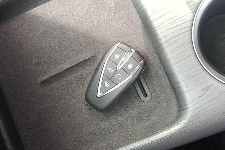 Used CHANGAN CS75 PLUS 2025 4th Generation UItra 2.0T New Blue Whale Smart Intelligent Powertrain Version Interior 1