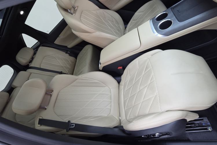Used CHANGAN CS75 PLUS 2025 4th Generation 1.5T New Blue Whale Smart Luxury Edition Interior 10