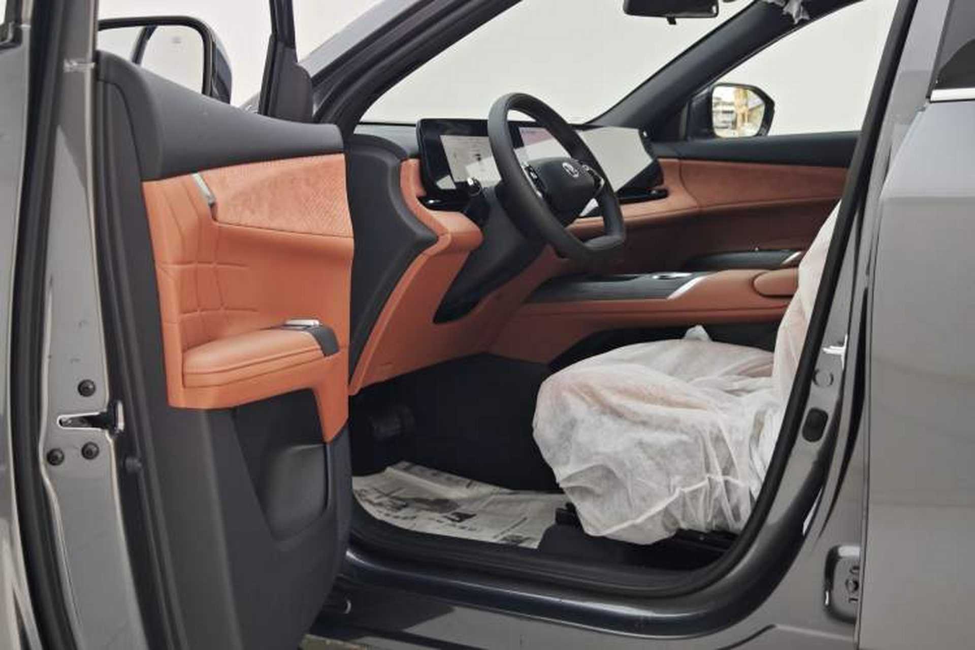 Used CHANGAN CS75 PLUS 2025 4th Generation 1.5T New Blue Whale Smart Luxury Edition Interior 10