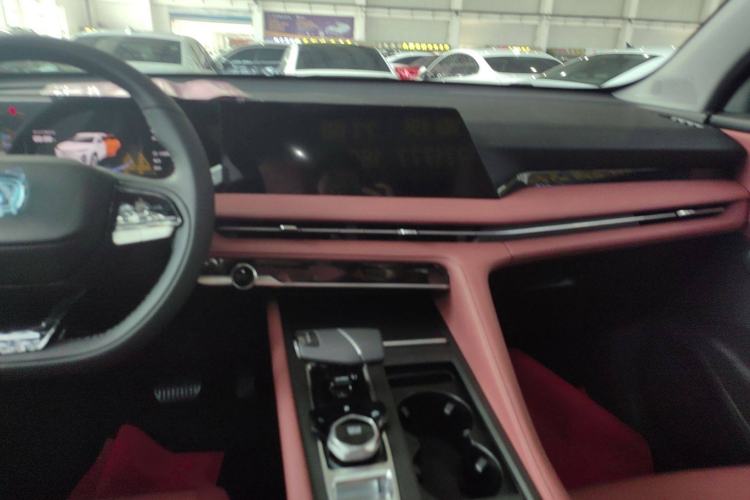 Used CHANGAN CS75 PLUS 2025 Model, 3rd Generation Champion Edition 1.5T Jinghang Version Interior 3
