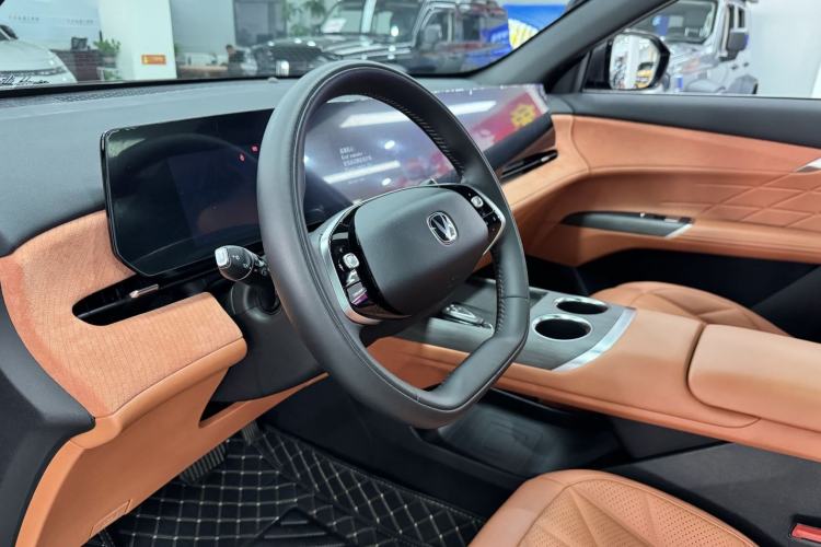 Used CHANGAN CS75 PLUS 2025 4th Generation 1.5T New Blue Whale Smart Luxury Edition Interior 3