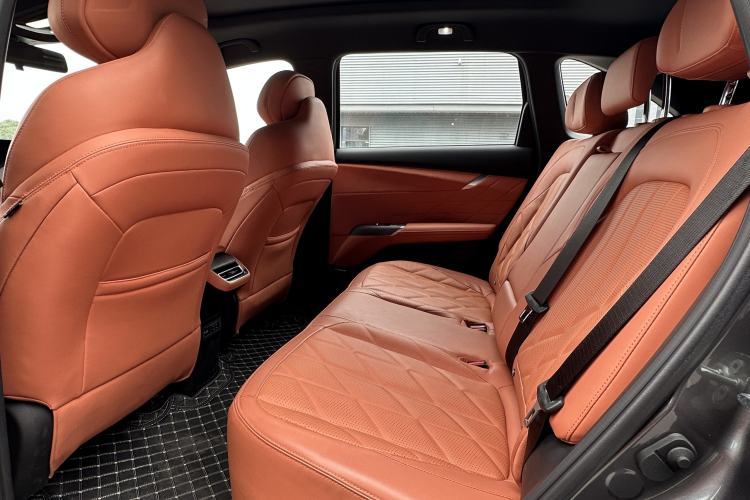 Used CHANGAN CS75 PLUS 2025 4th Generation 1.5T New Blue Whale Smart Flagship Version Interior 4