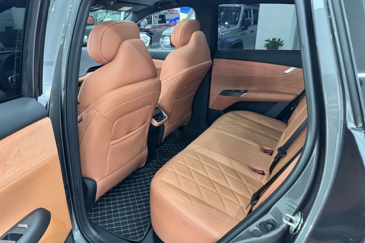Used CHANGAN CS75 PLUS 2025 4th Generation 1.5T New Blue Whale Smart Luxury Edition Interior 5