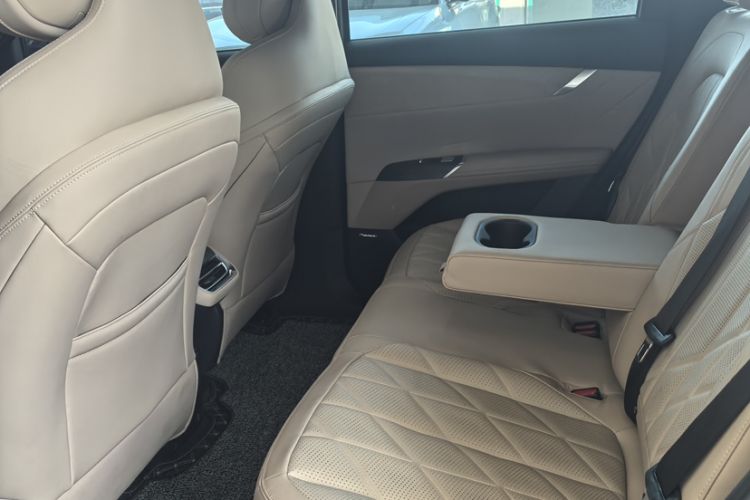 Used CHANGAN CS75 PLUS 2025 4th Generation 1.5T New Blue Whale Smart Flagship Version Interior 6