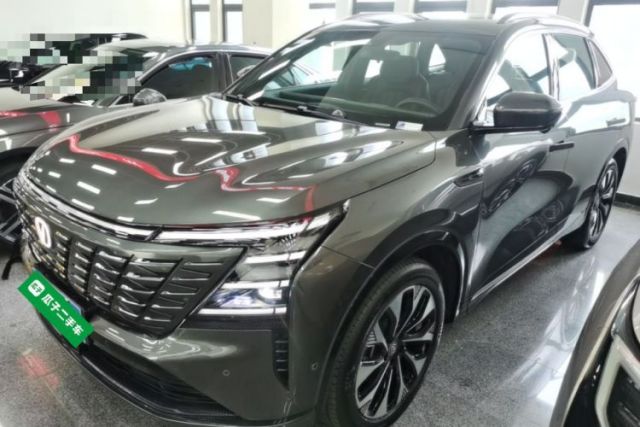 Used CHANGAN CS75 PLUS 2025 4th Generation UItra 2.0T New Blue Whale Smart Intelligent Powertrain Version