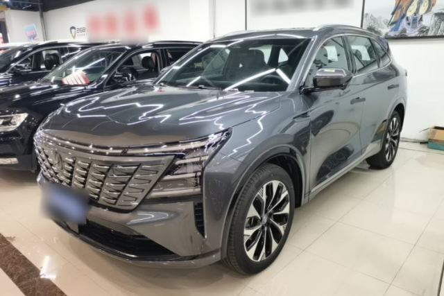Used CHANGAN CS75 PLUS 2025 4th Generation UItra 2.0T New Blue Whale – Smart & Powerful Version
