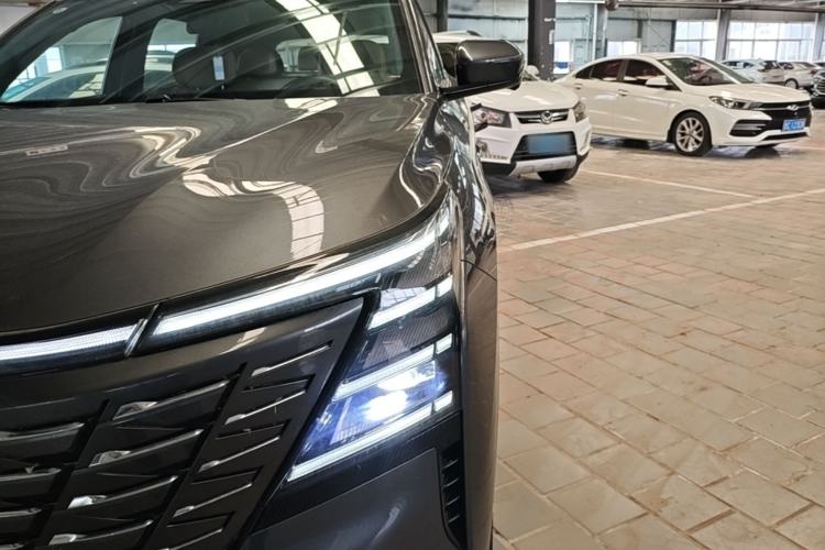Used CHANGAN CS75 PLUS 2025 4th Generation 1.5T New Blue Whale Smart Luxury Edition Left Front Headlight