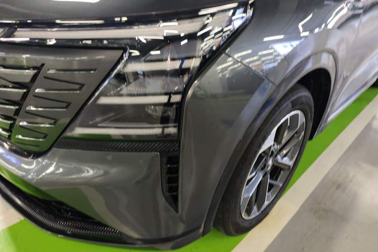 Used CHANGAN CS75 PLUS 2025 4th Generation 1.5T New Blue Whale Smart Luxury Edition Left Front Headlight