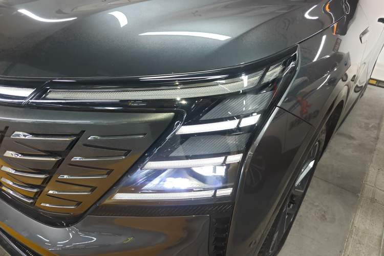 Used CHANGAN CS75 PLUS 2025 4th Generation 1.5T New Blue Whale Smart Flagship Version Left Front Headlight