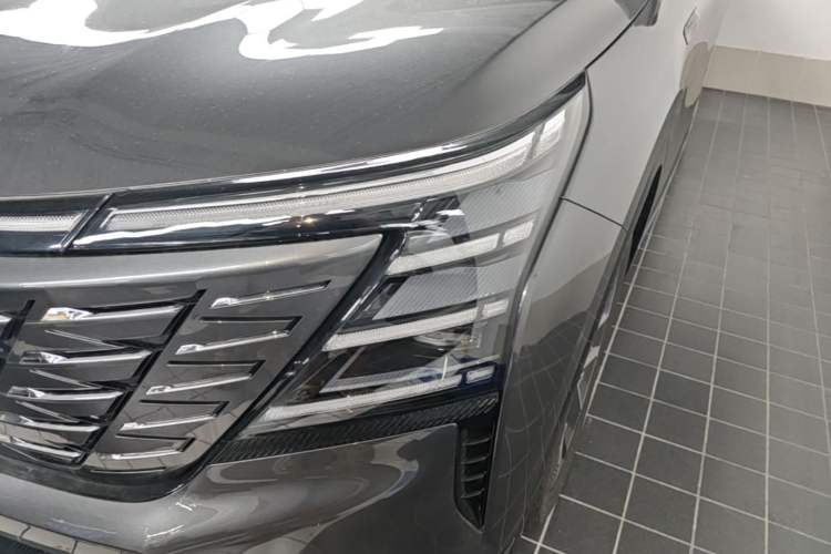 Used CHANGAN CS75 PLUS 2025 4th Generation 1.5T New Blue Whale Smart Luxury Edition Left Front Headlight