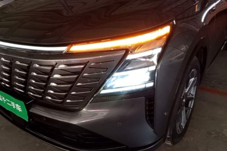 Used CHANGAN CS75 PLUS 2025 4th Generation 1.5T New Blue Whale Smart Flagship Version Left Front Headlight