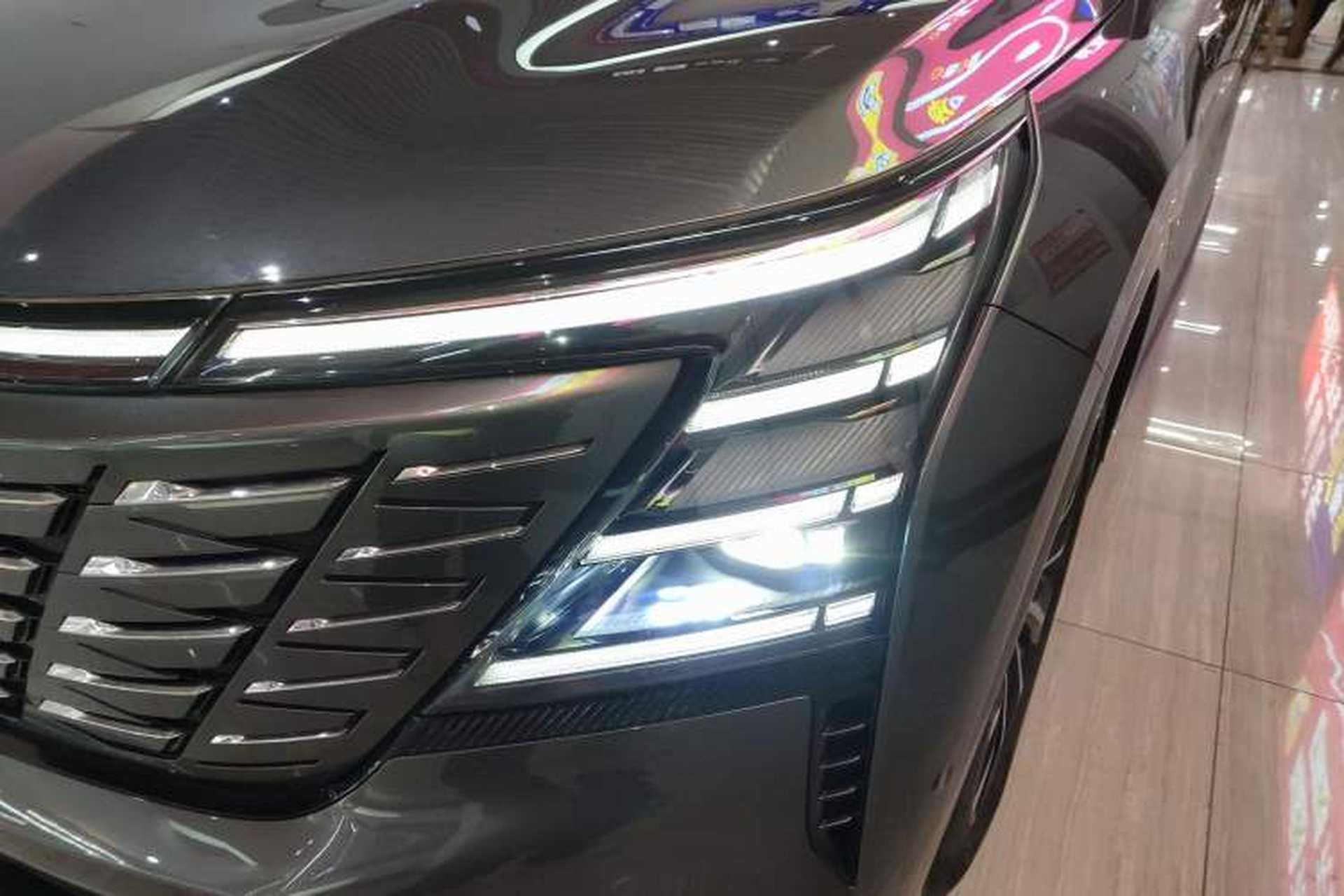 Used CHANGAN CS75 PLUS 2025 4th Generation UItra 2.0T New Blue Whale Smart Intelligent Powertrain Version Left Front Headlight