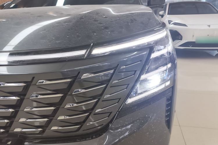 Used CHANGAN CS75 PLUS 2025 4th Generation UItra 2.0T New Blue Whale Smart Intelligent Powertrain Version Left Front Headlight