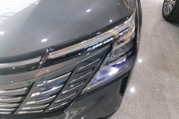 Used CHANGAN CS75 PLUS 2025 4th Generation 1.5T New Blue Whale Smart Luxury Edition Left Front Headlight