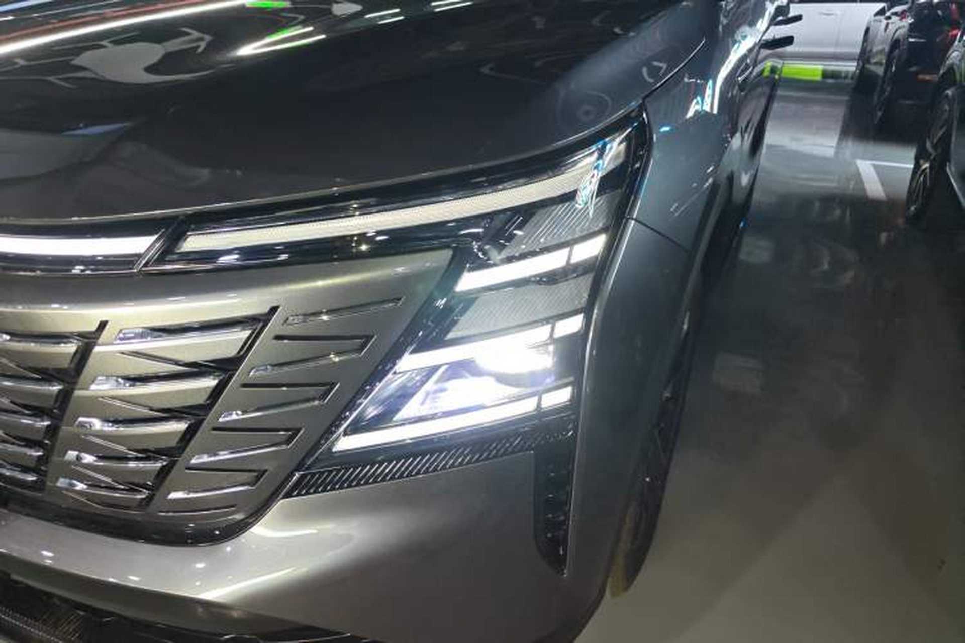 Used CHANGAN CS75 PLUS 2025 Model, 4th Generation 1.5T New Blue Whale Smart Excellence Version Left Front Headlight