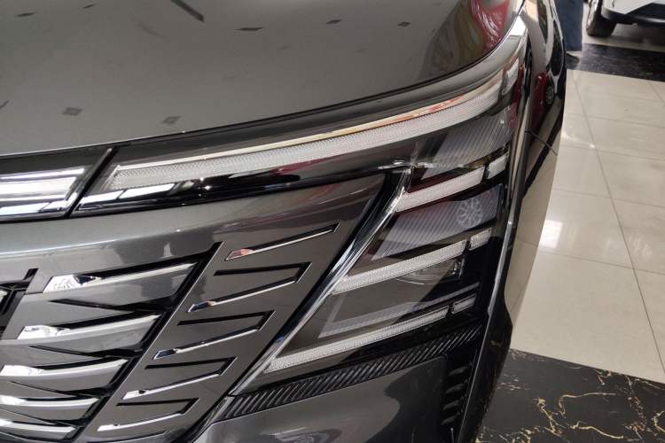 Used CHANGAN CS75 PLUS 2025 4th Generation 1.5T New Blue Whale Smart Whale Enjoyment Edition Left Front Headlight