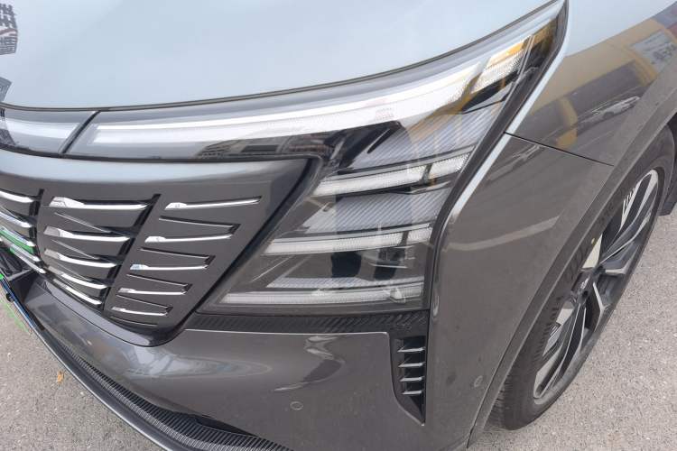 Used CHANGAN CS75 PLUS 2025 4th Generation UItra 2.0T New Blue Whale Smart Intelligent Powertrain Version Left Front Headlight