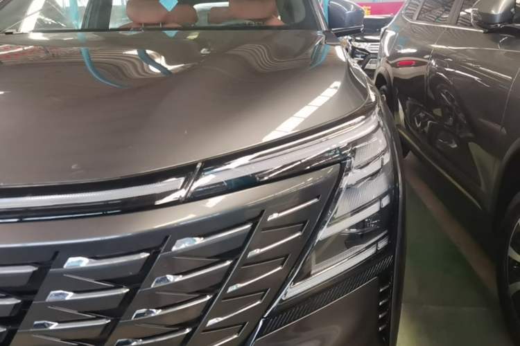 Used CHANGAN CS75 PLUS 2025 4th Generation 1.5T New Blue Whale Smart Luxury Edition Left Front Headlight