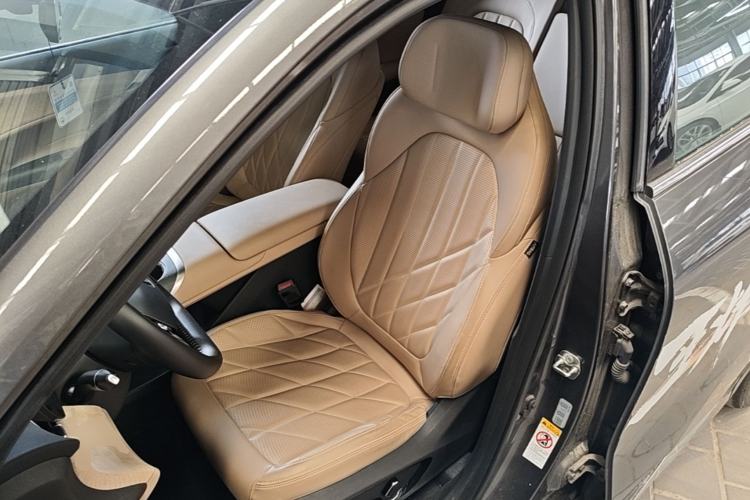 Used CHANGAN CS75 PLUS 2025 4th Generation 1.5T New Blue Whale Smart Luxury Edition Left Front Seat