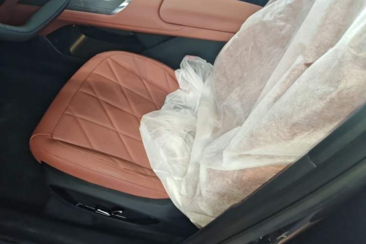 Used CHANGAN CS75 PLUS 2025 4th Generation 1.5T New Blue Whale Smart Flagship Version Left Front Seat
