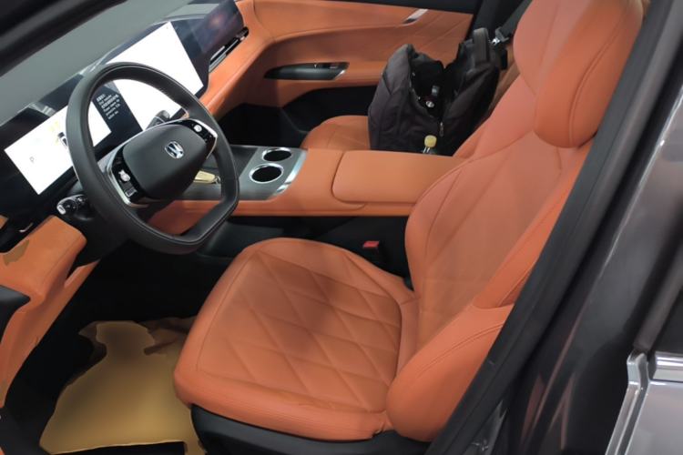Used CHANGAN CS75 PLUS 2025 4th Generation UItra 2.0T New Blue Whale – Smart & Powerful Version Left Front Seat