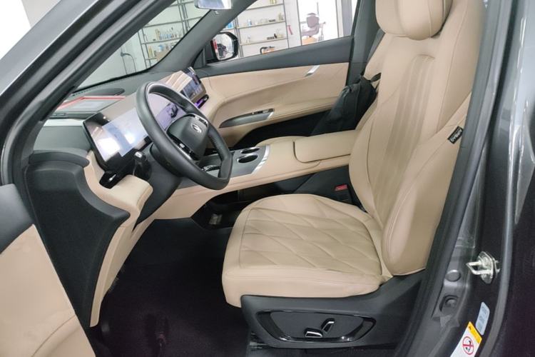Used CHANGAN CS75 PLUS 2025 4th Generation 1.5T New Blue Whale Smart Flagship Version Left Front Seat